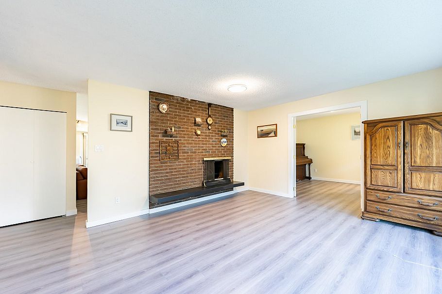 2075 Rufus Drive North Vancouver, BC - 9