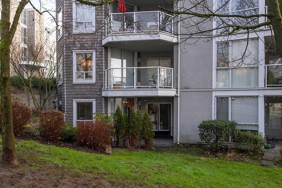 101 8460 Jellicoe Street Vancouver, BC - 3