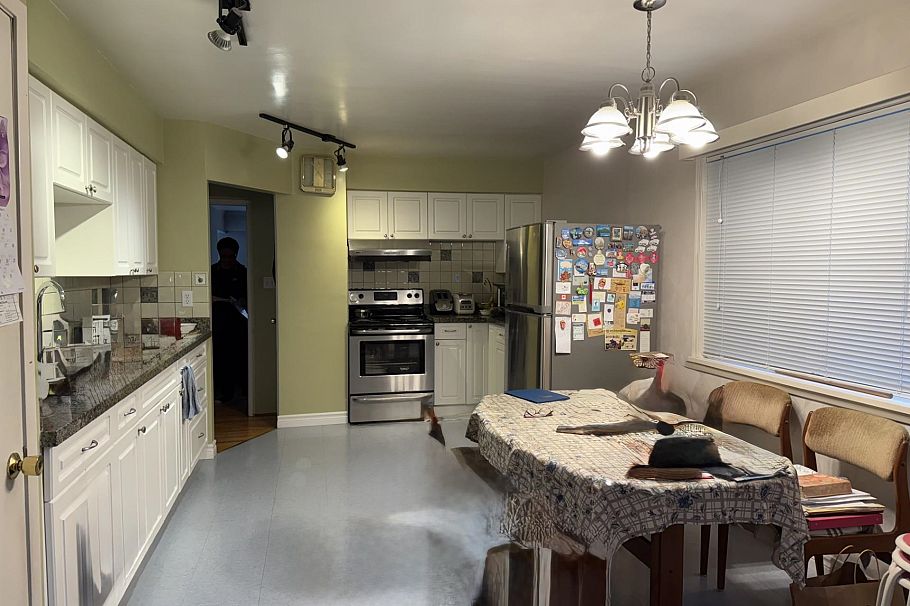 1245 E 51st Avenue Vancouver, BC - 5