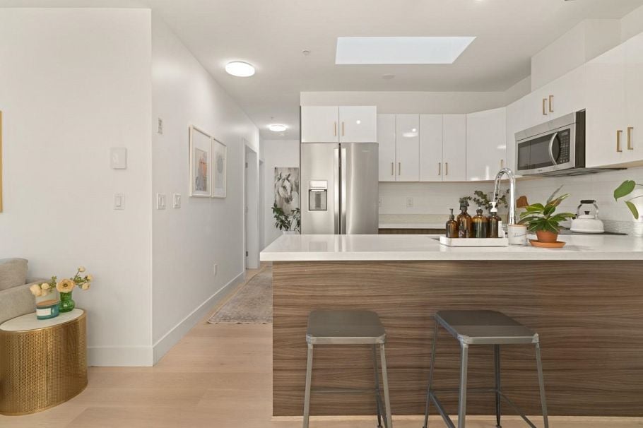 PH2 3939 Knight Street Vancouver, BC - 7