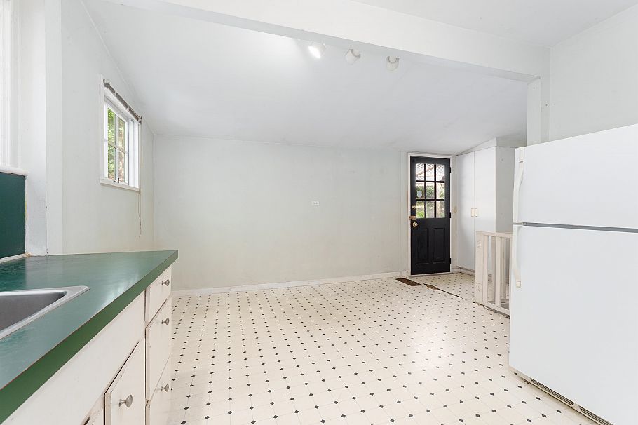 4150 Dollarton Highway North Vancouver, BC - 15