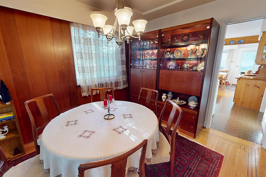 4793 Commercial Street Vancouver, BC - 4