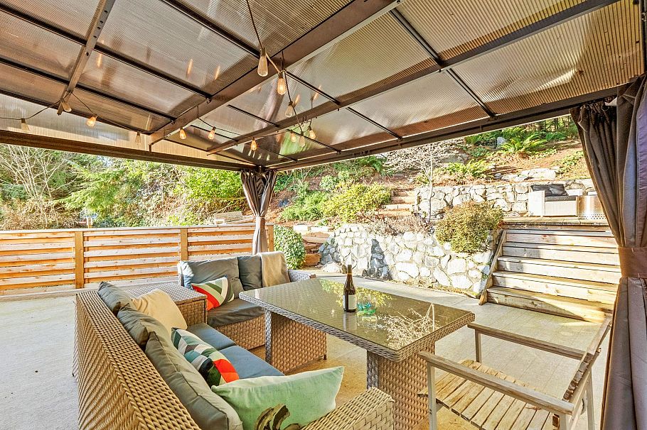 4462 Strathcona Road North Vancouver, BC - 4