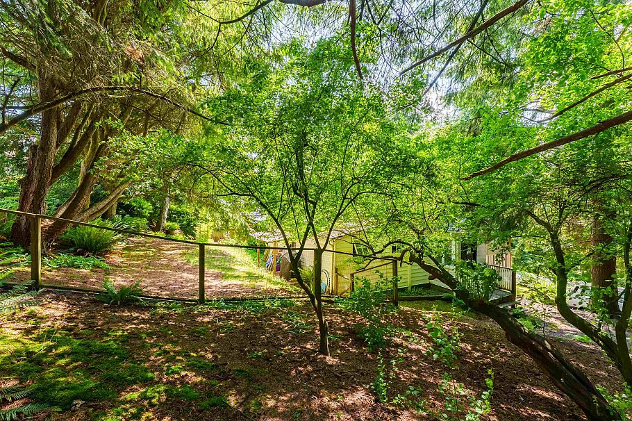 4150 Dollarton Highway North Vancouver, BC - 9