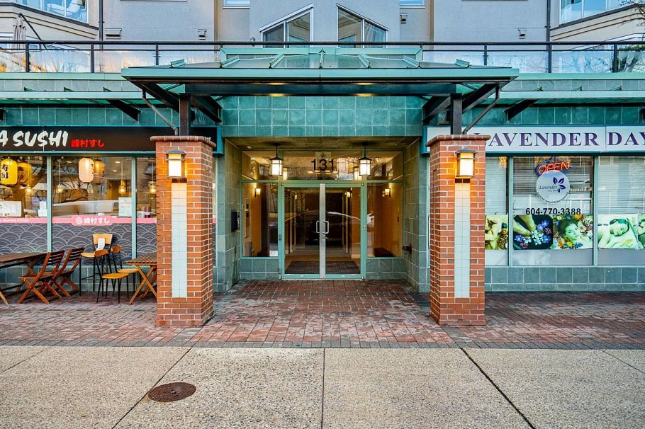 202 131 W 3rd Street North Vancouver, BC - 28