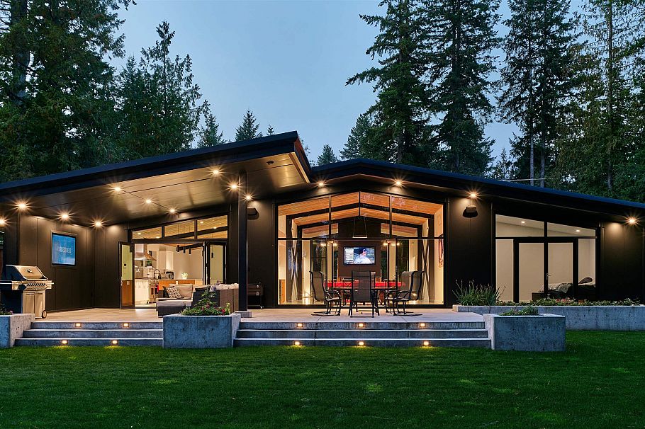 2409 Windridge Drive North Vancouver, BC - 1