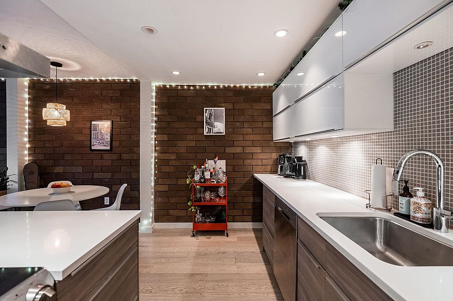 110 330 E 7th Avenue Vancouver, BC - 13