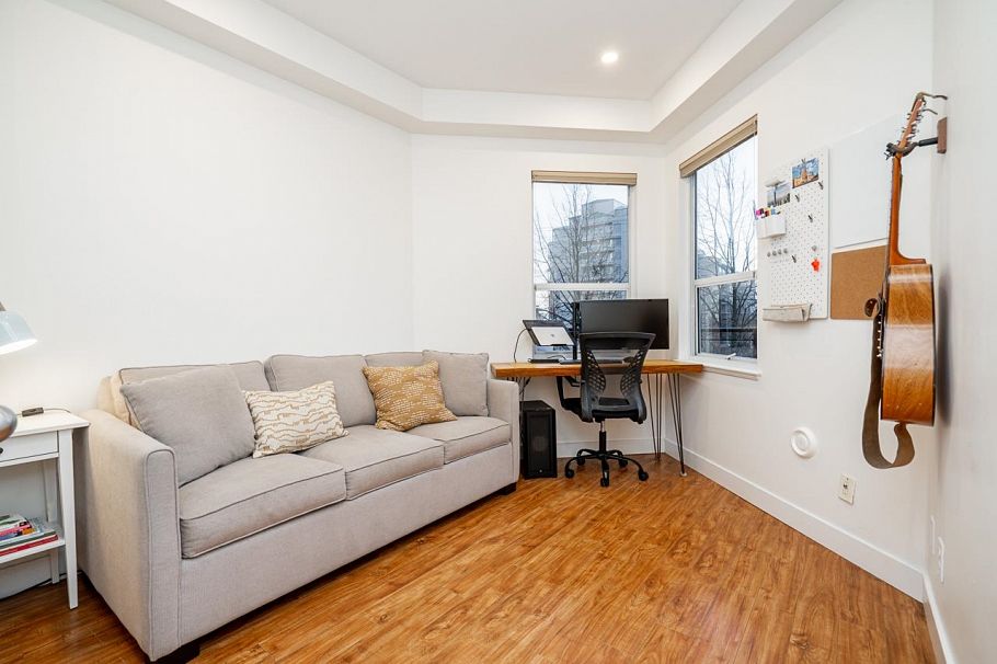 202 131 W 3rd Street North Vancouver, BC - 25