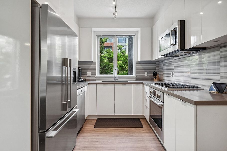 107 3138 Riverwalk Avenue Vancouver, BC - 11