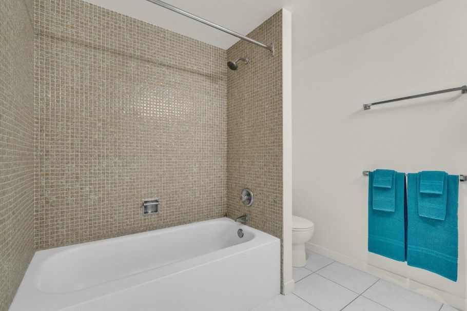 101 1777 W 13th Avenue Vancouver, BC - 18