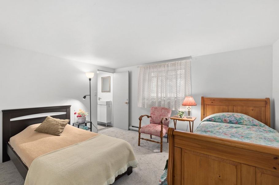 2730 Point Grey Road Vancouver, BC - 9