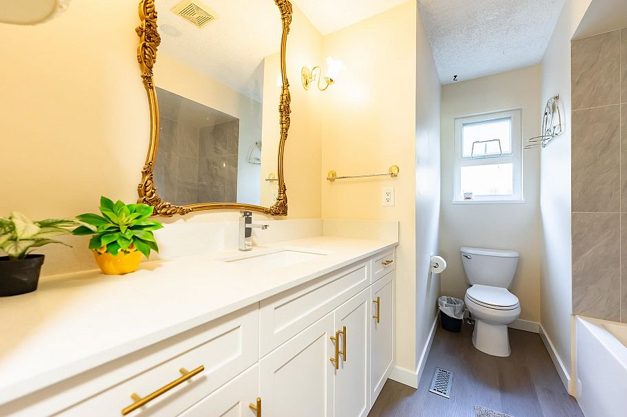 2075 Rufus Drive North Vancouver, BC - 27