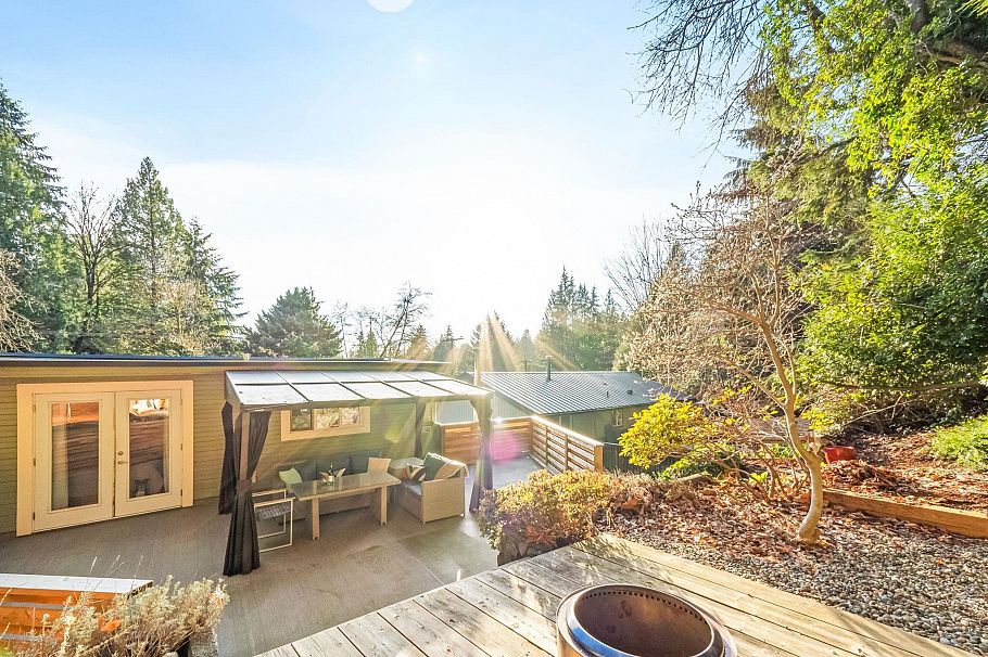 4462 Strathcona Road North Vancouver, BC - 6