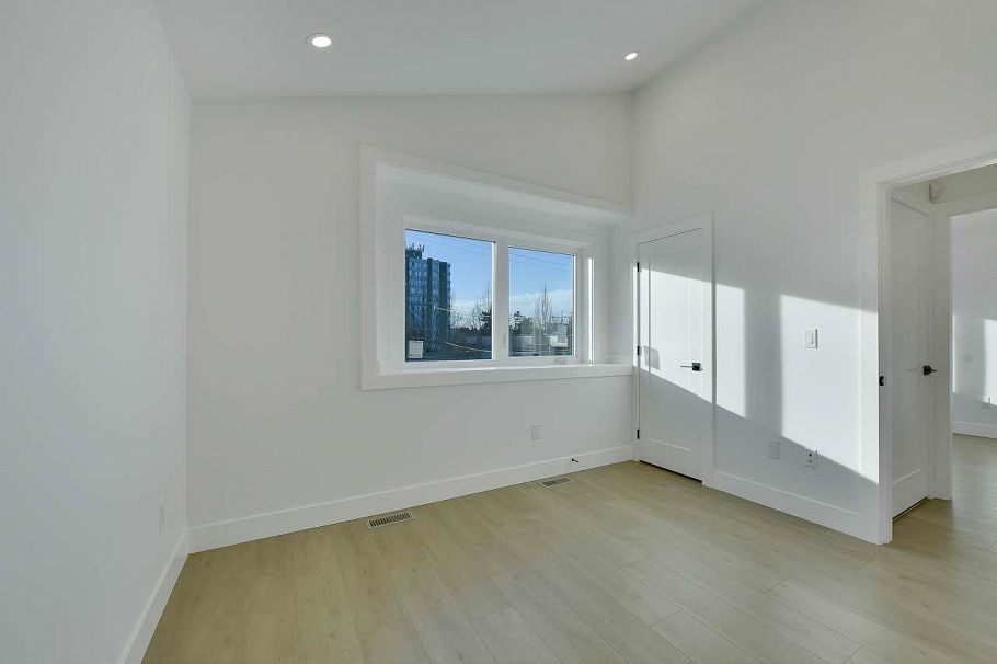 1 1436 E 1st Avenue Vancouver, BC - 16