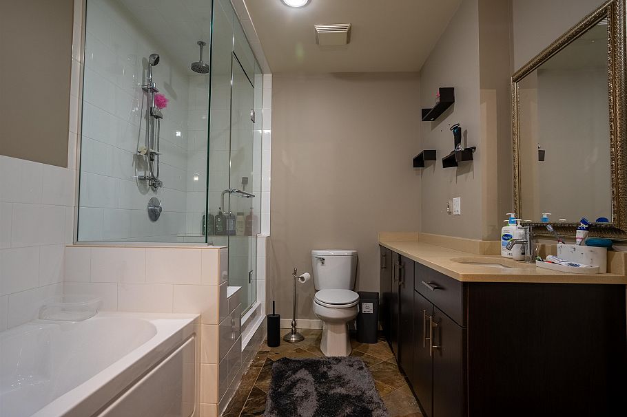 305 1220 E Pender Street Vancouver, BC - 19