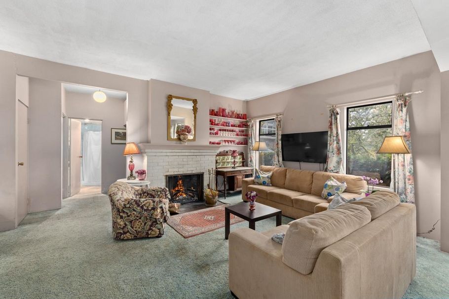 2730 Point Grey Road Vancouver, BC - 12