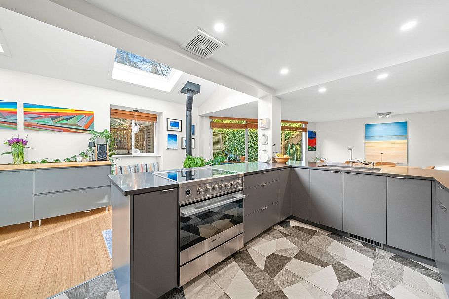 4462 Strathcona Road North Vancouver, BC - 13