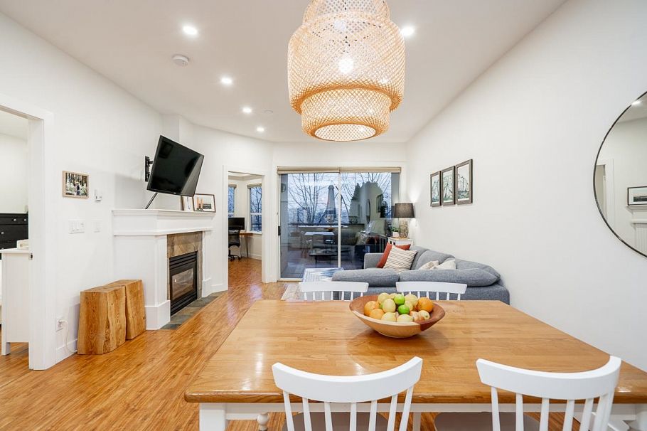 202 131 W 3rd Street North Vancouver, BC - 6