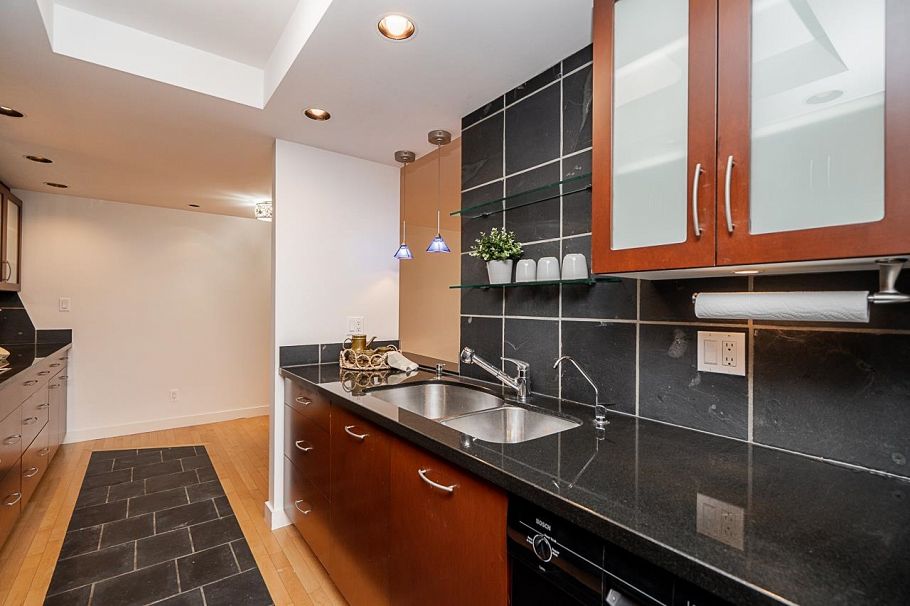 206 333 Wethersfield Drive Vancouver, BC - 5