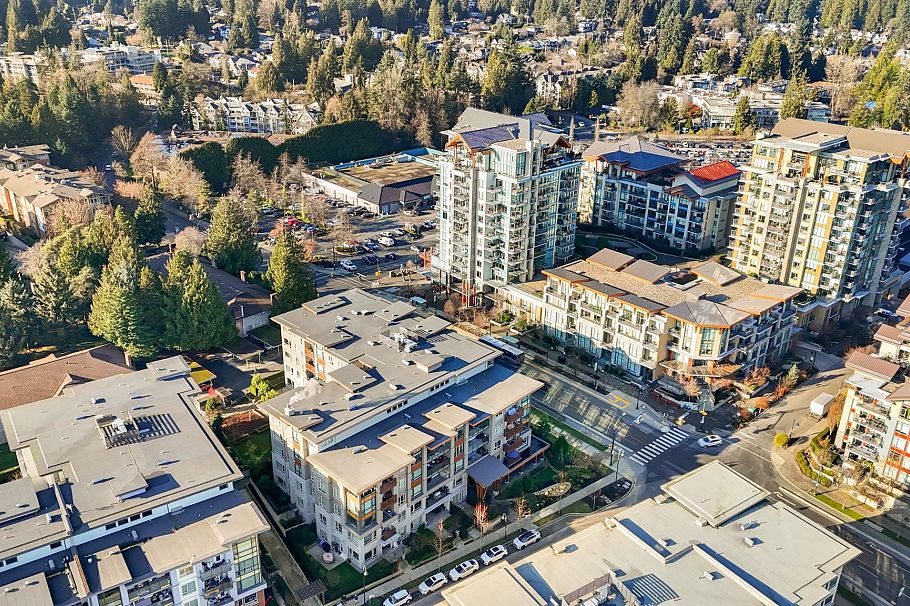 314 2663 Library Lane North Vancouver, BC - 35