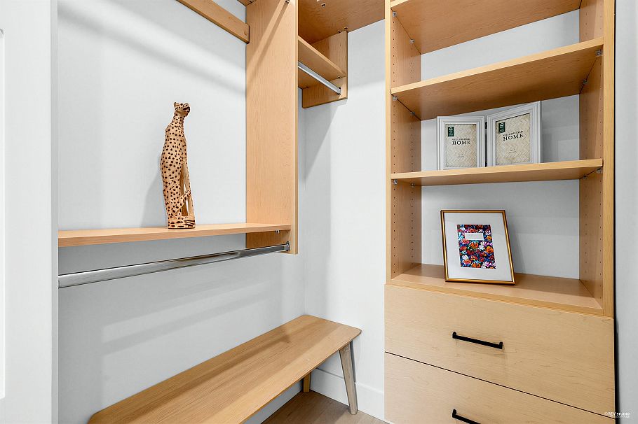 3172 W 26th Avenue Vancouver, BC - 28