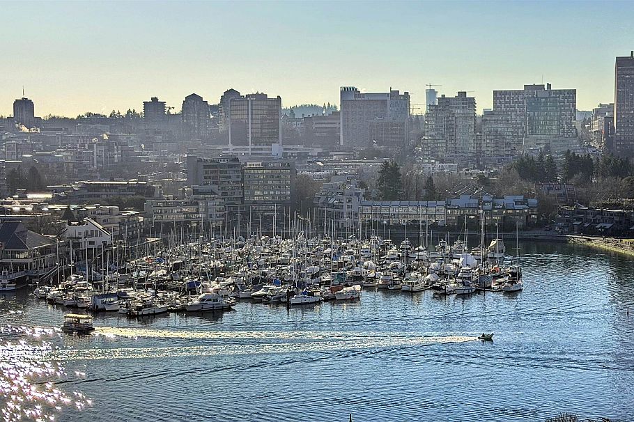 1705 1228 Marinaside Crescent Vancouver, BC - 1