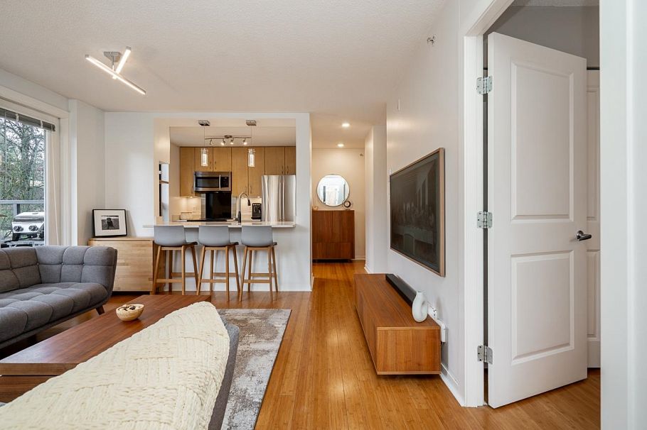 206 3638 Vanness Avenue Vancouver, BC - 9