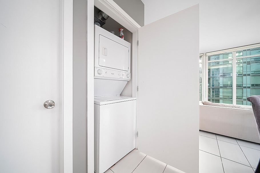 1403 1252 Hornby Street Vancouver, BC - 14