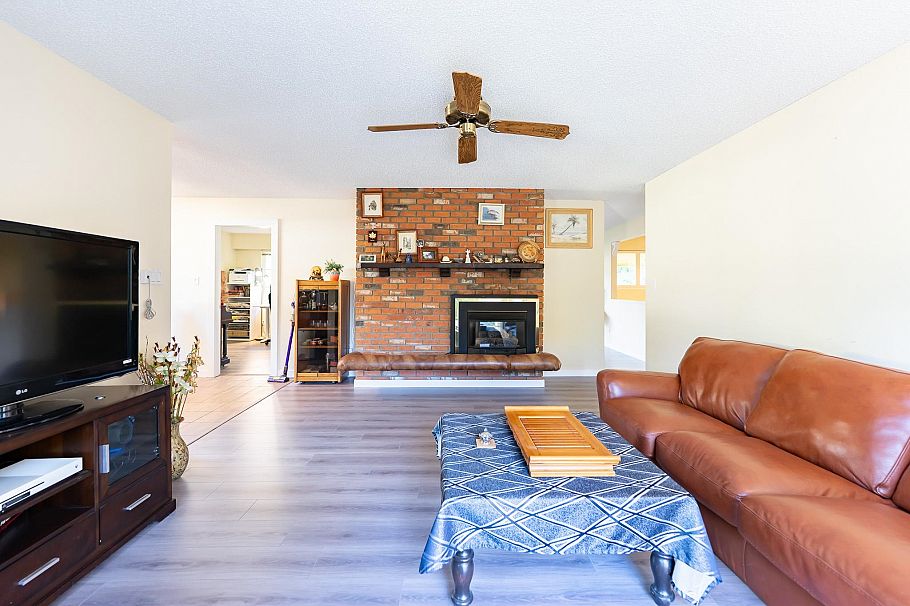 2075 Rufus Drive North Vancouver, BC - 18