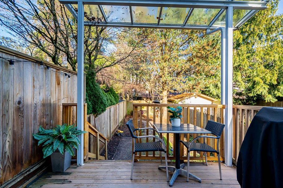 3241 W 6th Avenue Vancouver, BC - 14