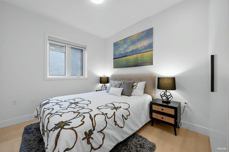 3172 W 26th Avenue Vancouver, BC - 23