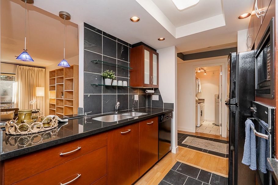 206 333 Wethersfield Drive Vancouver, BC - 9