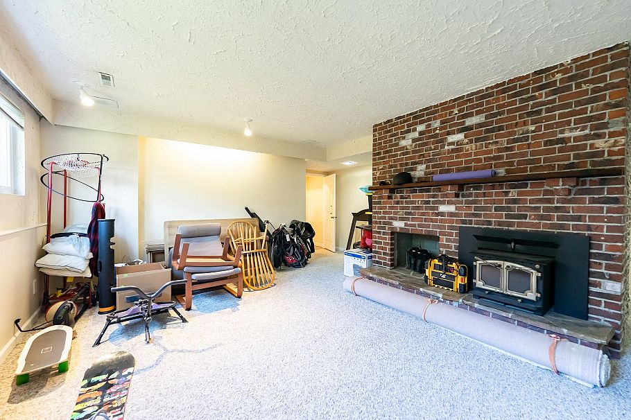 2075 Rufus Drive North Vancouver, BC - 34