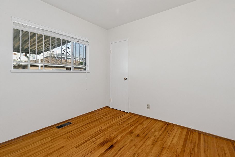 133 W 63rd Avenue Vancouver, BC - 13