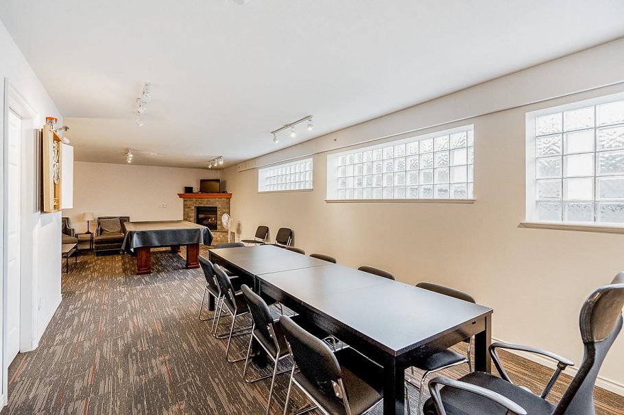 202 131 W 3rd Street North Vancouver, BC - 31