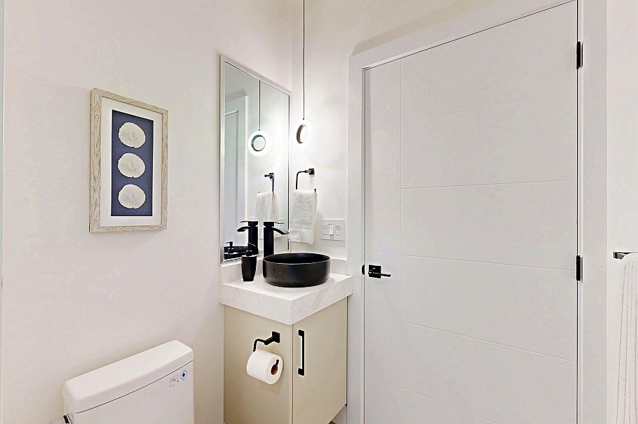 2 3425 Archimedes Street Vancouver, BC - 22