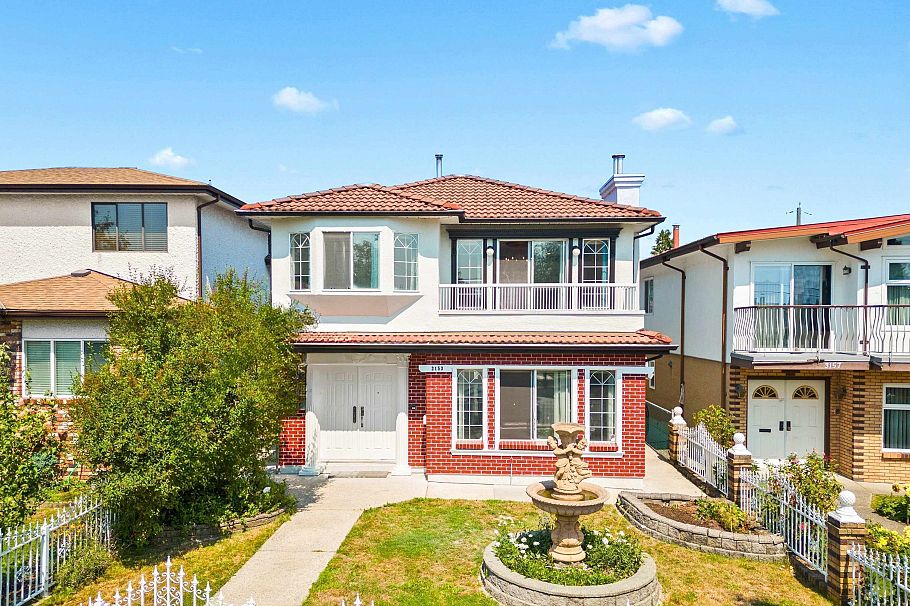 3153 Parker Street Vancouver, BC - 1