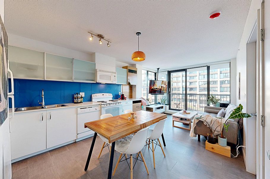 905 66 W Cordova Street Vancouver, BC - 1