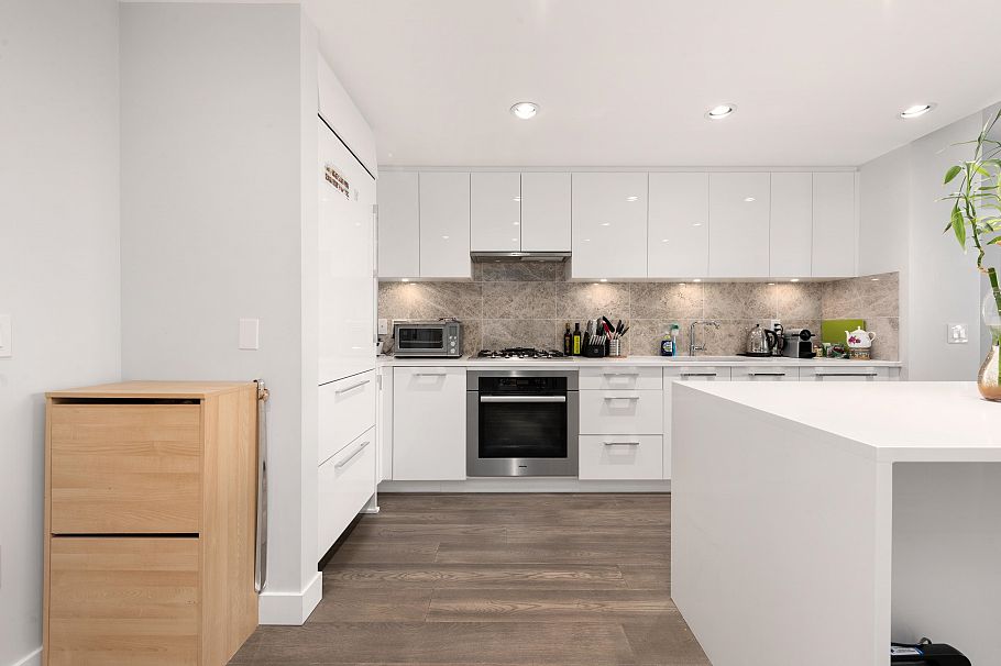 1303 5410 Shortcut Road Vancouver, BC - 5