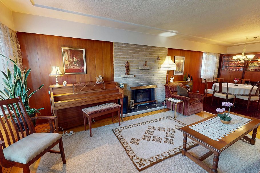 4793 Commercial Street Vancouver, BC - 2