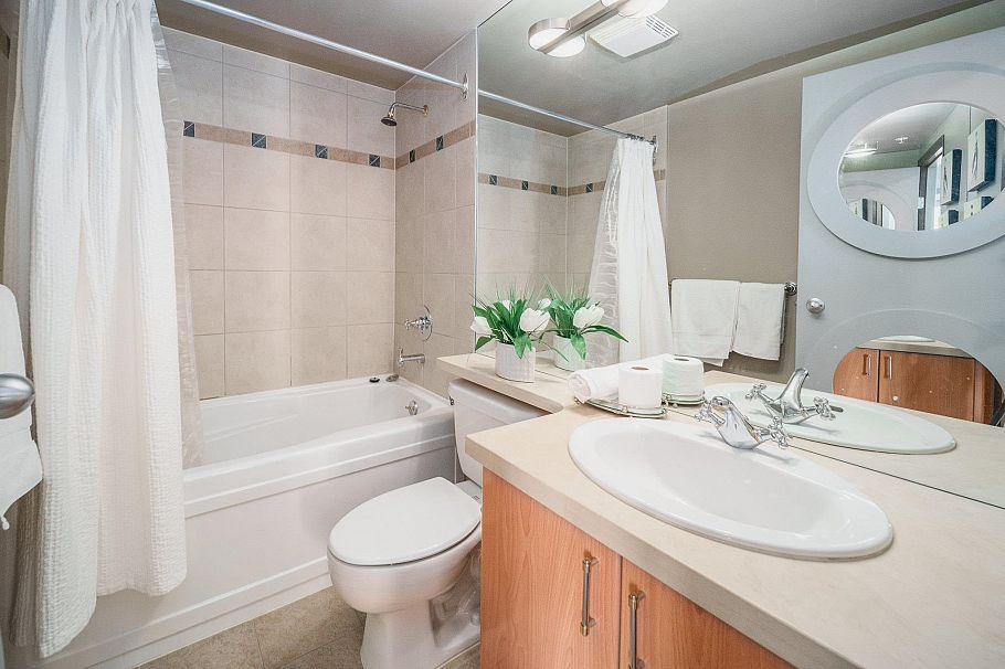 1906 1077 Marinaside Crescent Vancouver, BC - 15