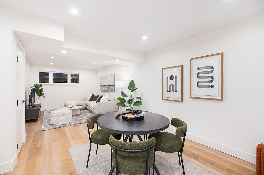 2654 Masefield Road North Vancouver, BC - 25