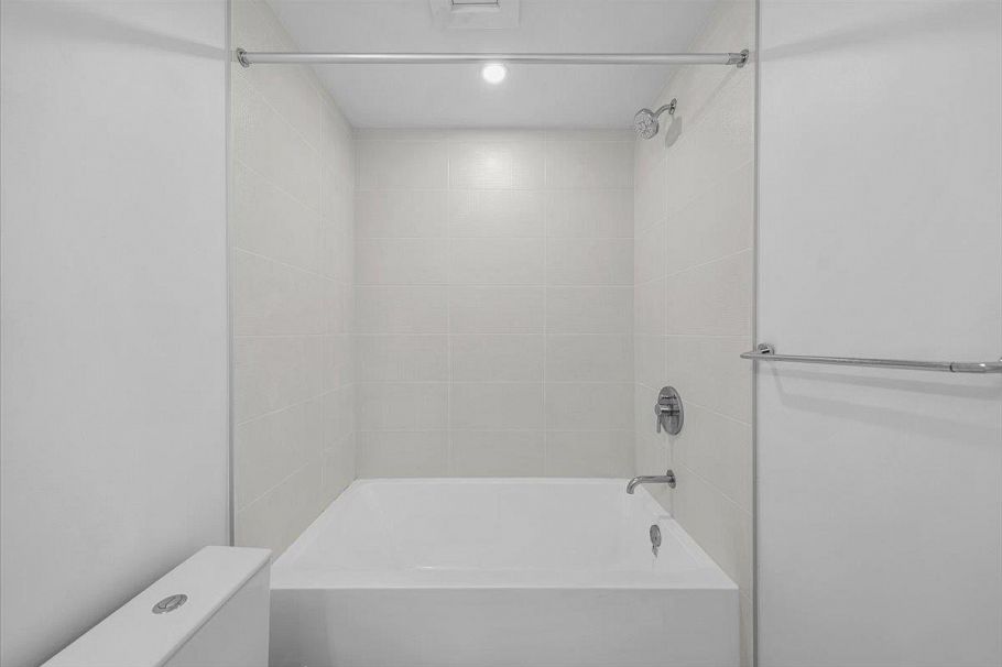 4110 Columbia Street Vancouver, BC - 21