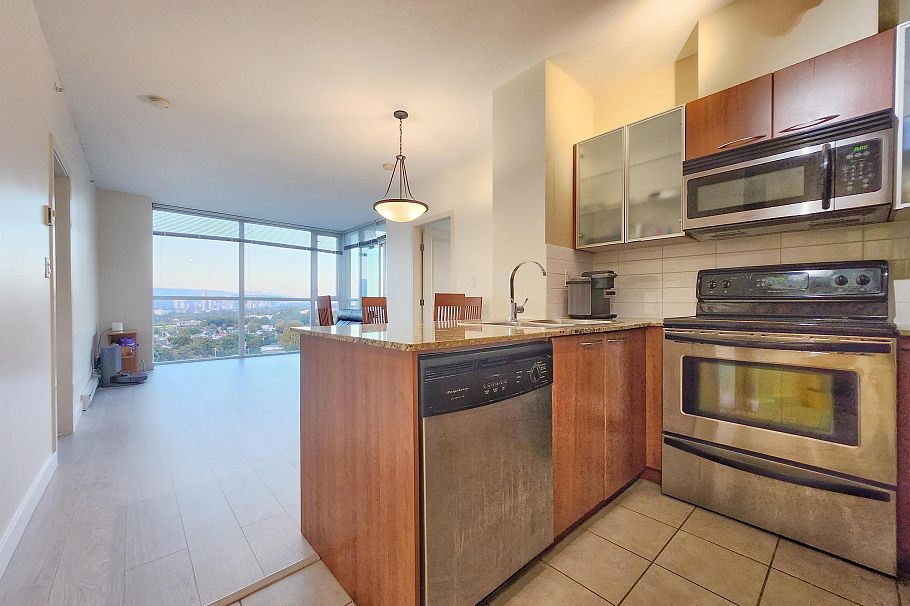 1307 4028 Knight Street Vancouver, BC - 4