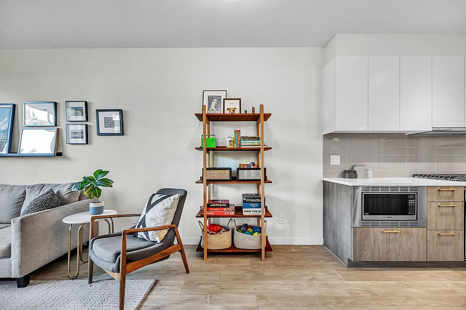 108 615 E 3rd Street North Vancouver, BC - 14