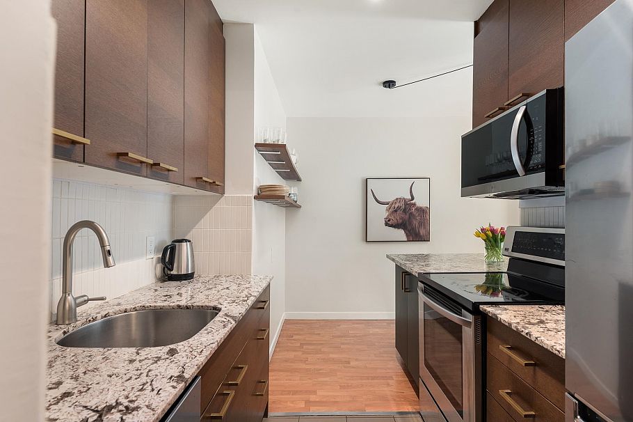 809 756 Great Northern Way Vancouver, BC - 6