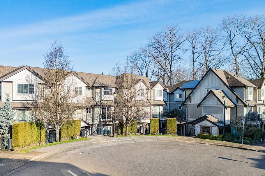 121 3888 Norfolk Street Burnaby, BC - 1