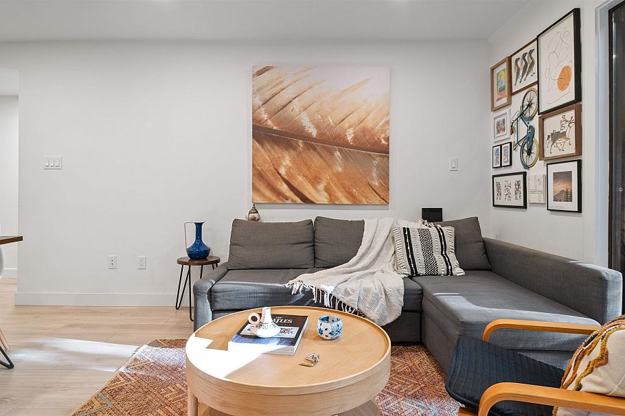 318 1345 W 15th Avenue Vancouver, BC - 8