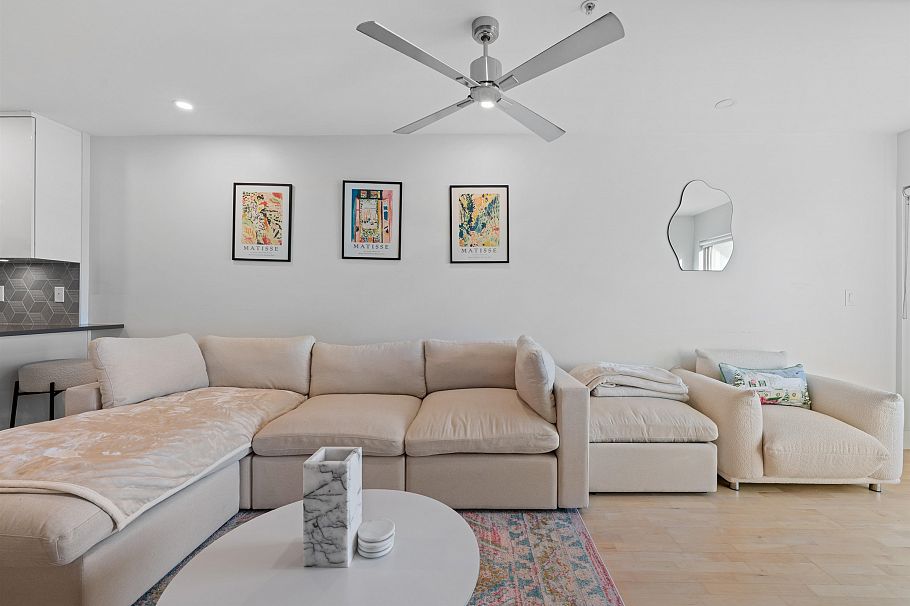 414 332 Lonsdale Avenue North Vancouver, BC - 9