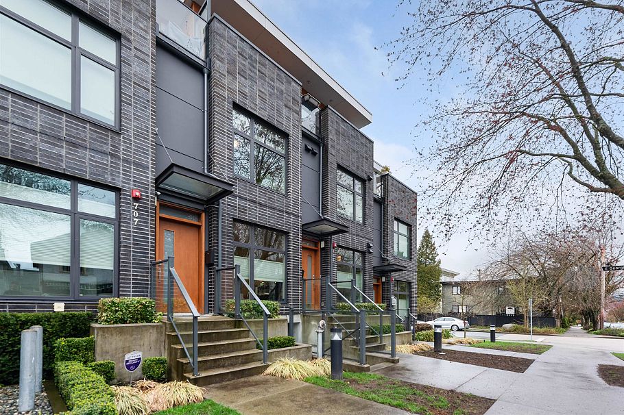 705 Victoria Drive Vancouver, BC - 33